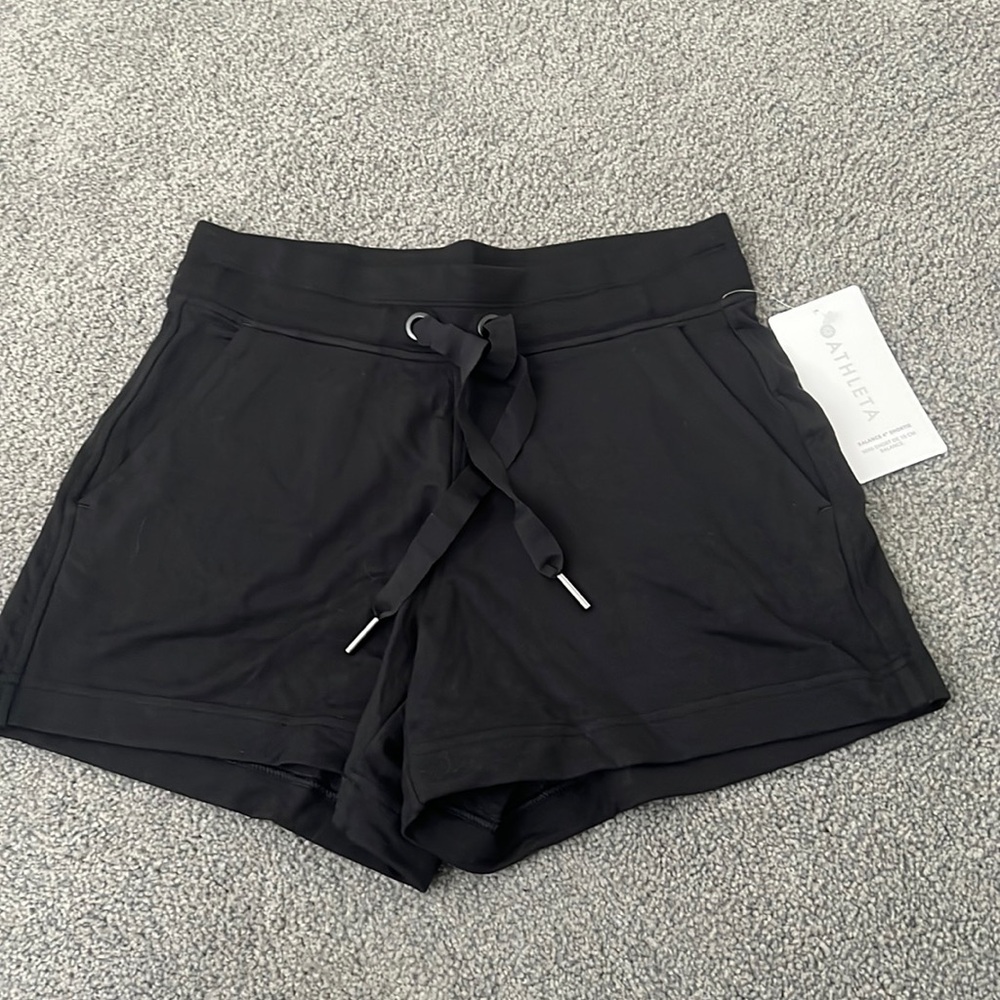 Athleta Balance 4” shortie